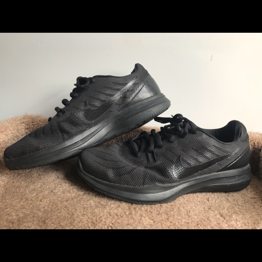 Women’s Size 7 Black Nike Training TR7 Shoes